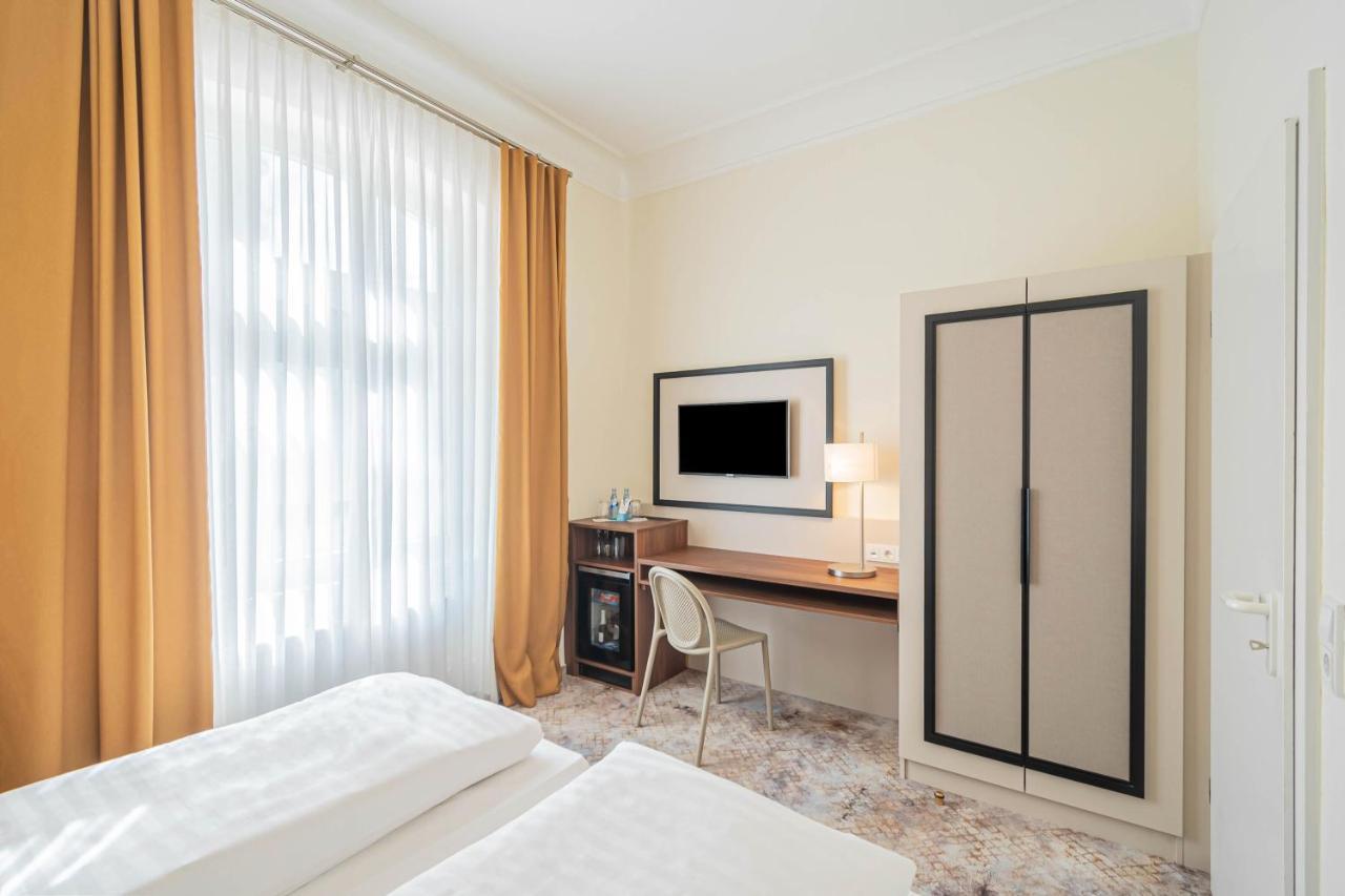 Hotel Villa Am Kurpark Bad Homburg vor der Hoehe Exterior photo