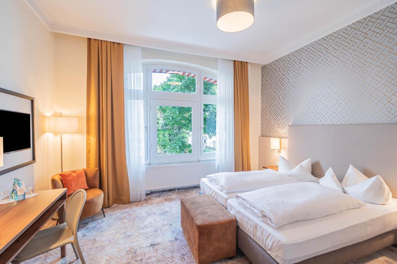 Hotel Villa Am Kurpark Bad Homburg vor der Hoehe Exterior photo