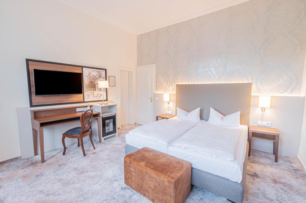 Hotel Villa Am Kurpark Bad Homburg vor der Hoehe Exterior photo