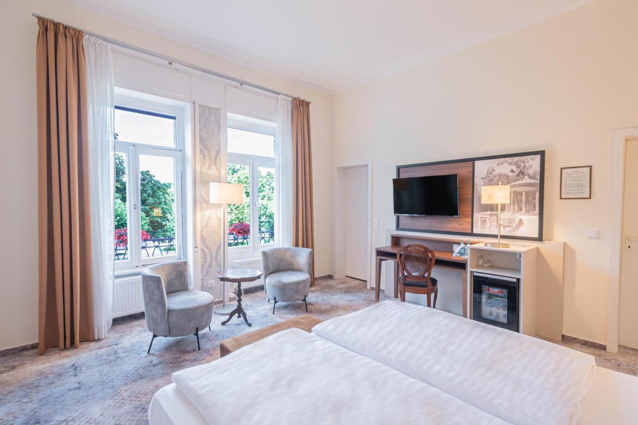 Hotel Villa Am Kurpark Bad Homburg vor der Hoehe Exterior photo