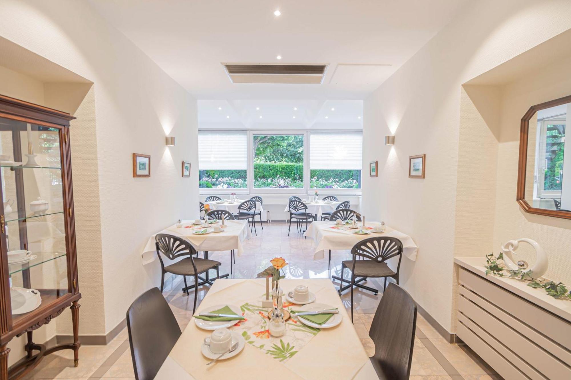 Hotel Villa Am Kurpark Bad Homburg vor der Hoehe Exterior photo
