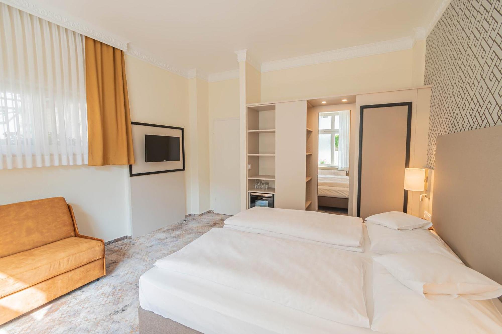 Hotel Villa Am Kurpark Bad Homburg vor der Hoehe Exterior photo
