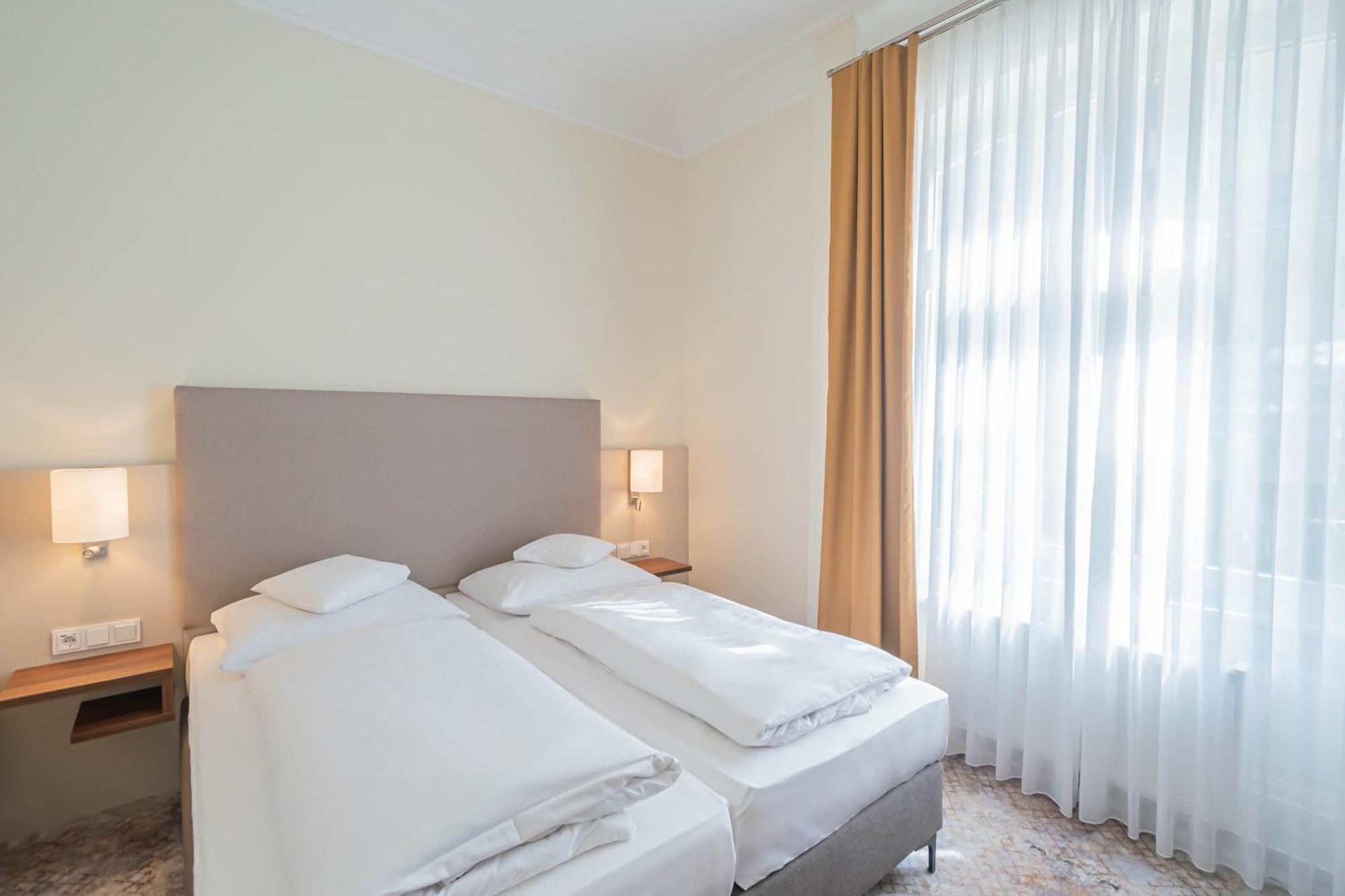 Hotel Villa Am Kurpark Bad Homburg vor der Hoehe Room photo