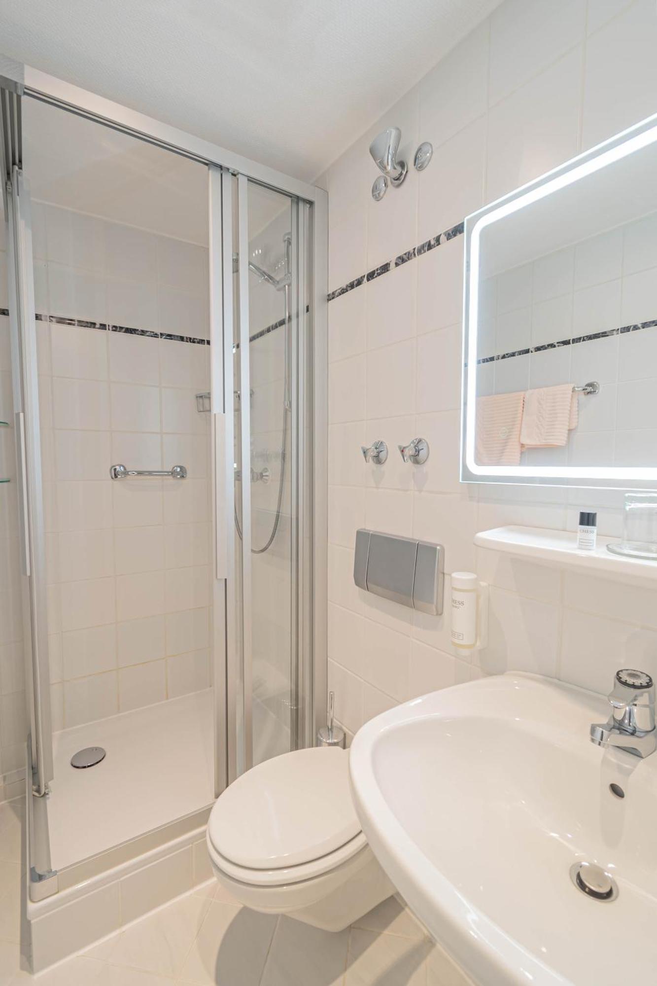Hotel Villa Am Kurpark Bad Homburg vor der Hoehe Room photo